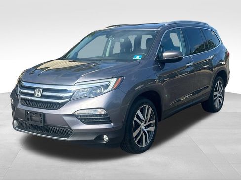 Used 2017 Honda Pilot Elite image 3