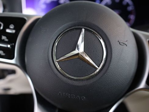 Used 2020 Mercedes-Benz E 350 4MATIC Sedan image 18