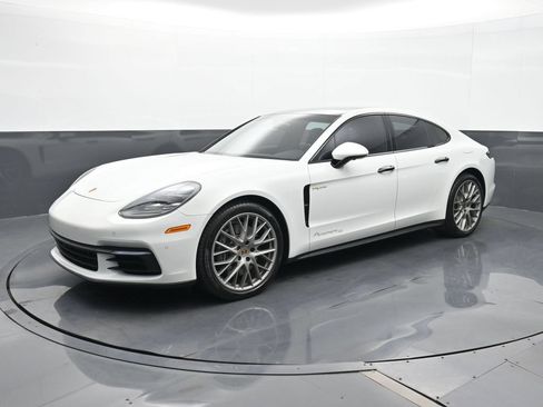 Certified 2020 Porsche Panamera 4 AWD/4WD image 1