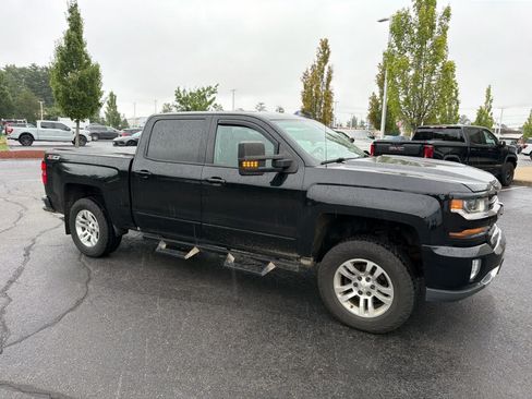 Used 2017 Chevrolet Silverado 1500 LT w/ All Star Edition AWD/4WD image 5