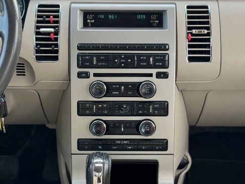 Used 2012 Ford Flex SEL w/ Equipment Group Order Code image 9