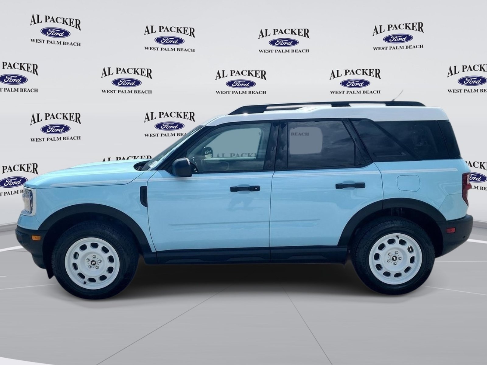 Used 2023 Ford Bronco Sport Heritage w/ Heritage Convenience Package AWD/4WD image 2