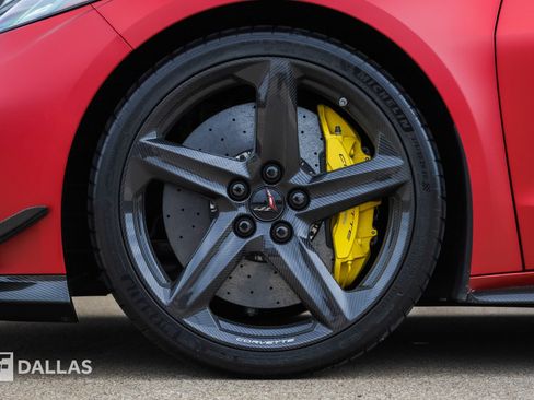 Used 2025 Chevrolet Corvette Z06 RWD image 8