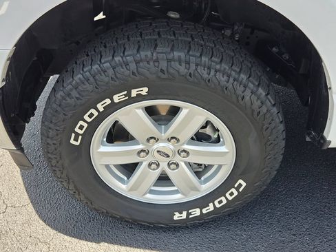 Used 2023 Ford F150 XL w/ XL Chrome Appearance Package AWD/4WD image 17