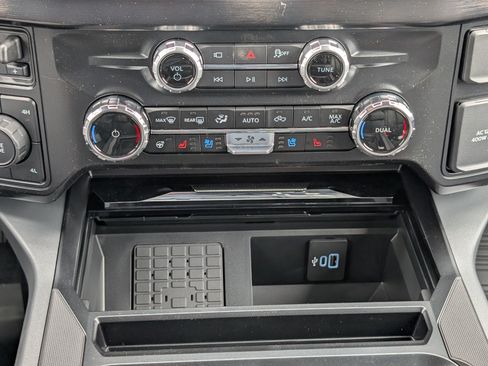 New 2026 Ford F350 Lariat w/ Black Appearance Package AWD/4WD image 22