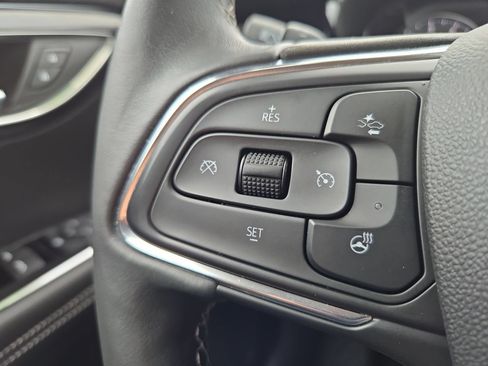 Used 2023 Buick Envision Essence FWD image 29