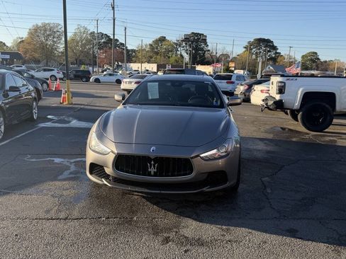 Used 2017 Maserati Ghibli S Q4 AWD/4WD image 4