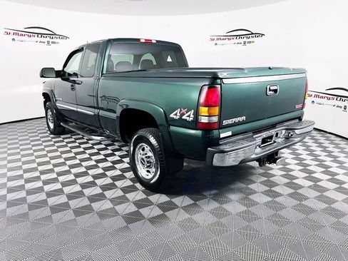 Used 2004 GMC Sierra 2500 SLT w/ Heavy-Duty Power Package AWD/4WD image 6