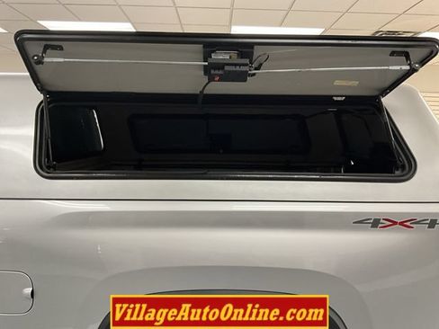 Used 2021 Chevrolet Silverado 2500 LT w/ Convenience Package AWD/4WD image 28