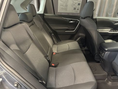 Certified 2025 Toyota RAV4 XLE AWD/4WD image 34