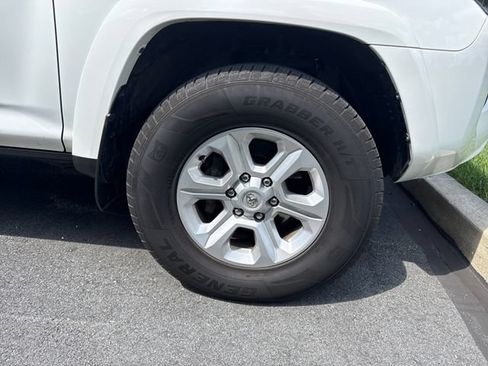 Used 2023 Toyota 4Runner SR5 Premium AWD/4WD image 8