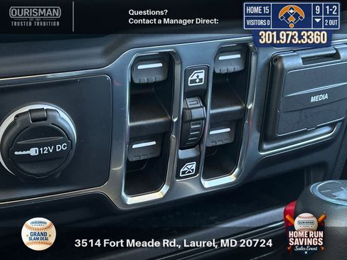 Used 2023 Jeep Wrangler Unlimited Sahara AWD/4WD image 9