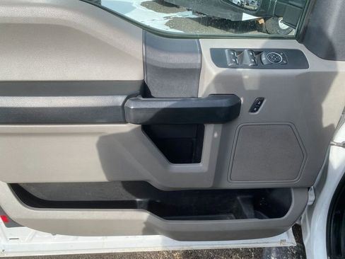 Used 2022 Ford F250 XL w/ Power Equipment Group image 11