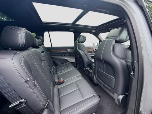 New 2026 Cadillac Vistiq Luxury image 29