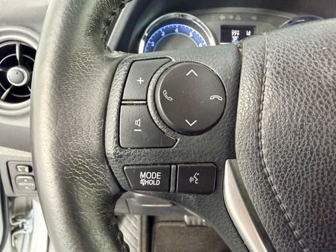 Used 2017 Toyota Corolla SE w/ SE Premium Package image 16