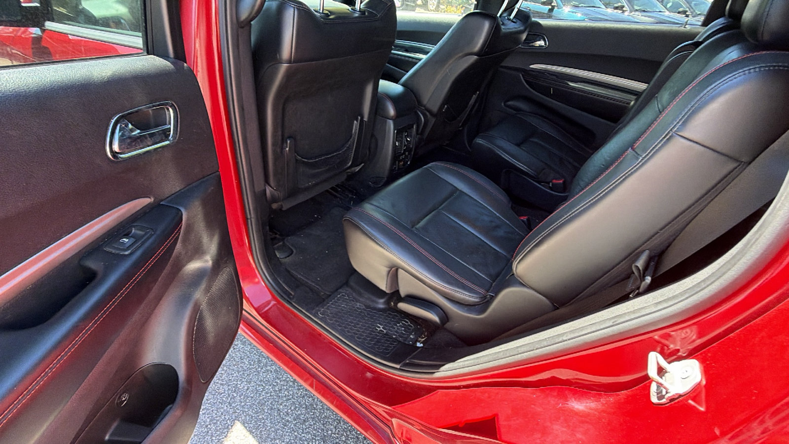 Used 2015 Dodge Durango R/T w/ Blacktop Package AWD/4WD image 25