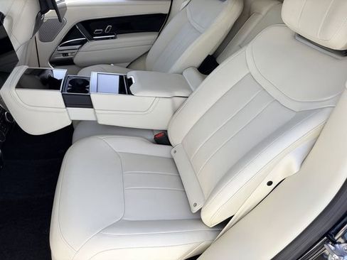 Used 2025 Land Rover Range Rover Autobiography AWD/4WD image 26