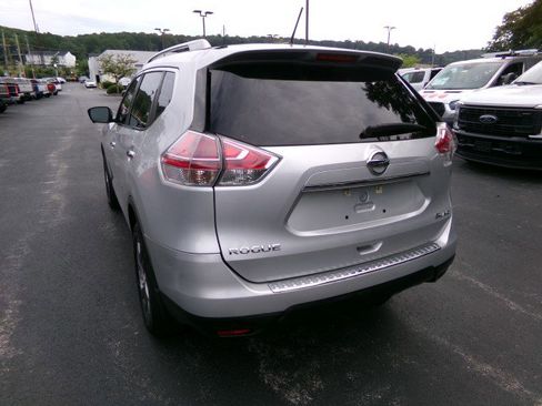 Used 2016 Nissan Rogue SL w/ SL Premium Package image 8