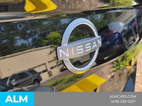 Used 2025 Nissan Altima 2.5 SV FWD image 11
