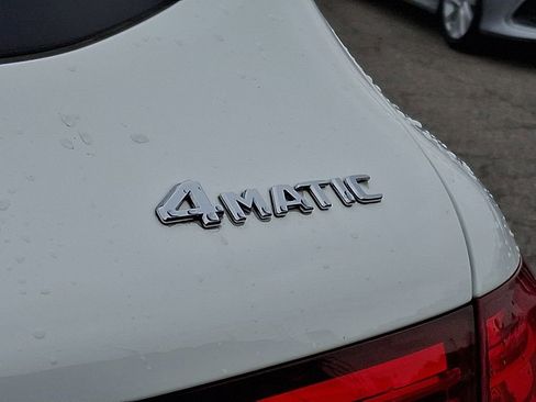 Used 2017 Mercedes-Benz GLC 300 GLC 300 4D Sport Utility w/ Premium 1 Package image 32