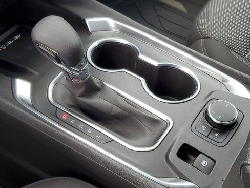 Used 2023 Chevrolet Traverse LT image 20