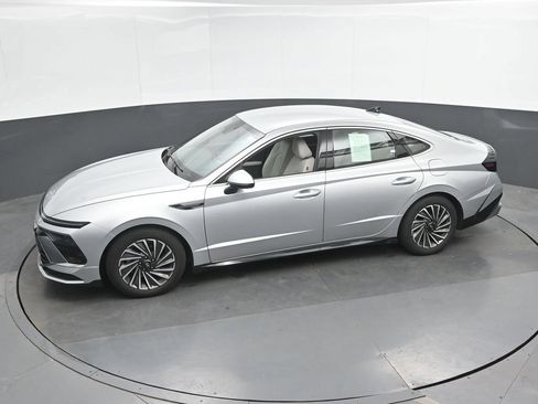 Used 2025 Hyundai Sonata SEL FWD image 36