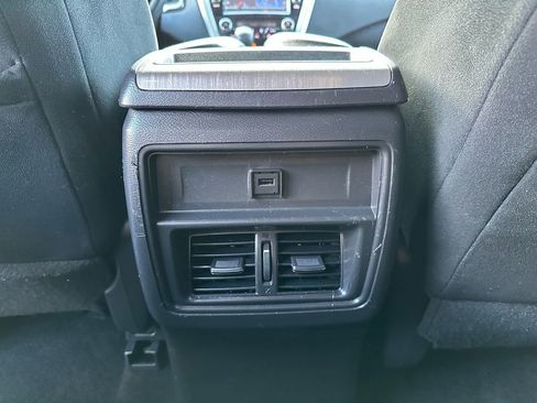 Used 2018 Nissan Murano S image 15