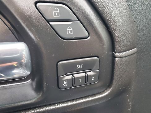 Used 2020 GMC Sierra 2500 SLT w/ SLT Premium Plus Package image 9