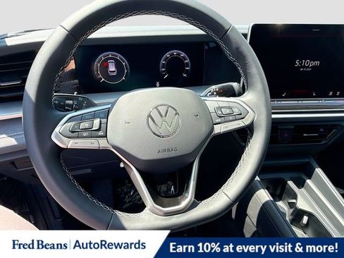 New 2025 Volkswagen Tiguan SE AWD/4WD image 7