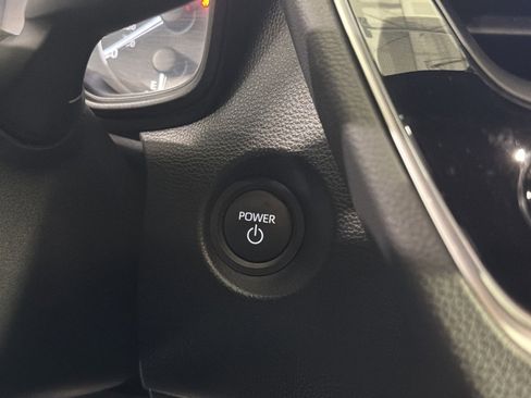 Used 2025 Toyota Corolla Cross AWD Hybrid image 31