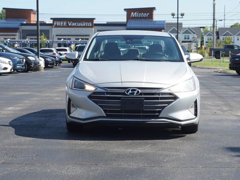 Used 2019 Hyundai Elantra SEL FWD image 2