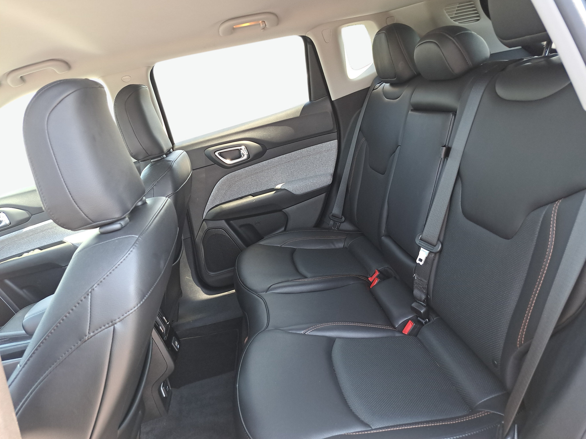 Certified 2022 Jeep Compass Latitude AWD/4WD image 14
