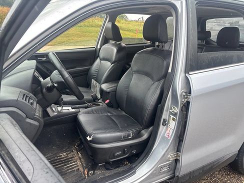 Used 2014 Subaru Forester 2.5i Touring AWD/4WD image 19