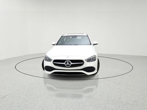 Used 2025 Mercedes-Benz C 300 Sedan image 3
