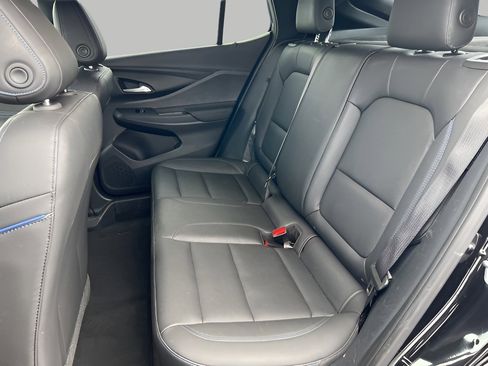 Used 2025 Buick Envista Sport Touring image 29