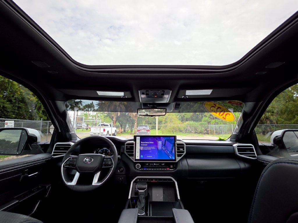 Certified 2025 Toyota Sequoia Platinum AWD/4WD image 4