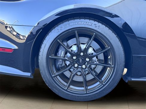 Used 2019 Ford Mustang Shelby GT350 w/ Technology Package image 42