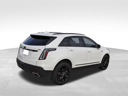 Certified 2024 Cadillac XT5 Sportv w/ Technology Package image 4