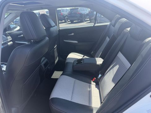 Used 2012 Toyota Camry SE w/ Convenience Pkg image 14