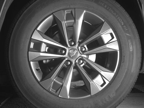 Used 2025 Chevrolet Equinox LT image 14