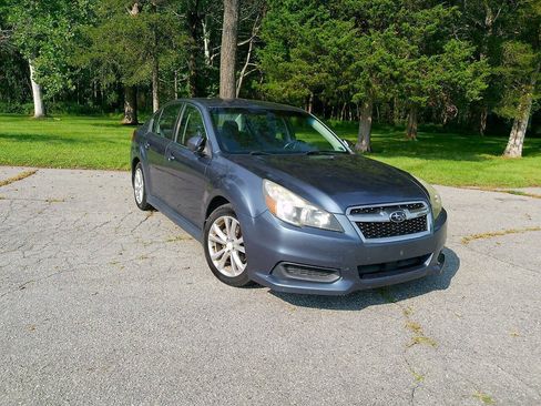 Used 2014 Subaru Legacy 2.5i Premium AWD/4WD image 16