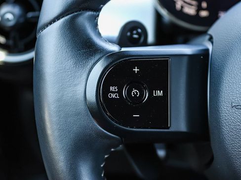Used 2024 MINI Cooper S FWD image 40