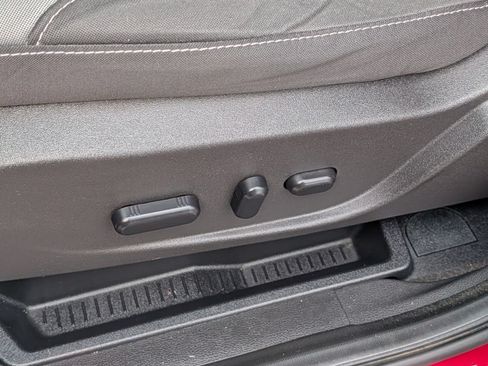 Used 2015 Ford Escape SE FWD image 17