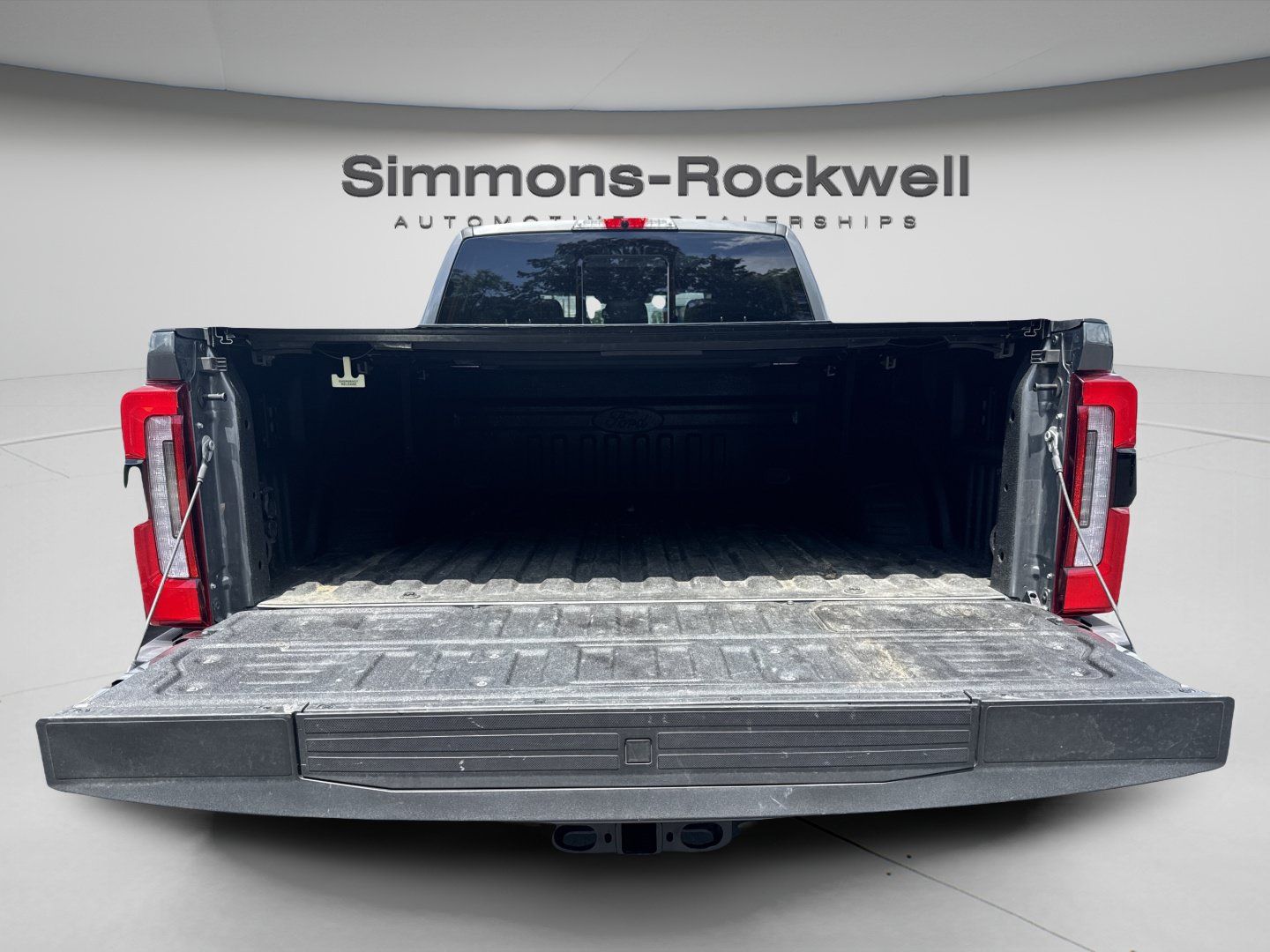 Used 2025 Ford F250 Platinum AWD/4WD image 8