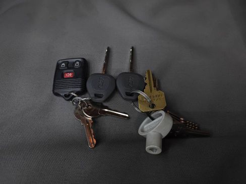 Used 2022 Ford E-450 and Econoline 450 Super Duty RWD image 43