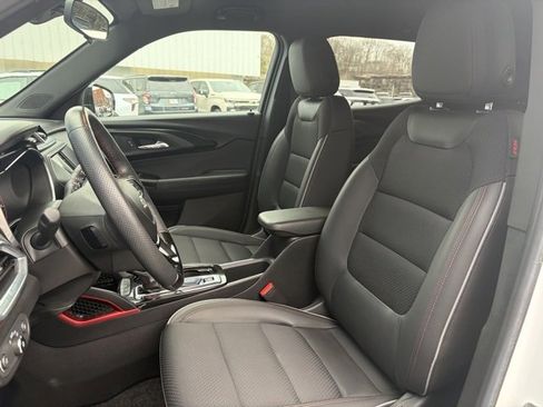 Used 2022 Chevrolet TrailBlazer RS image 13