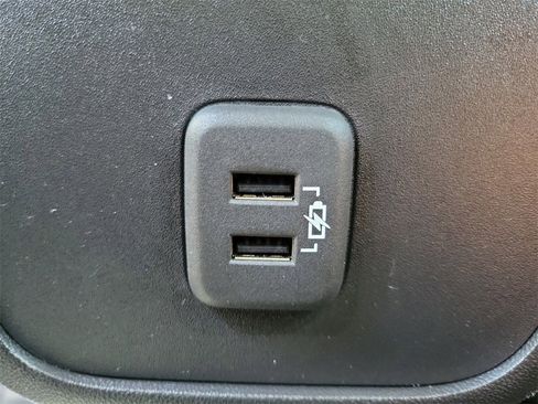 Used 2022 Chevrolet Equinox LT image 15