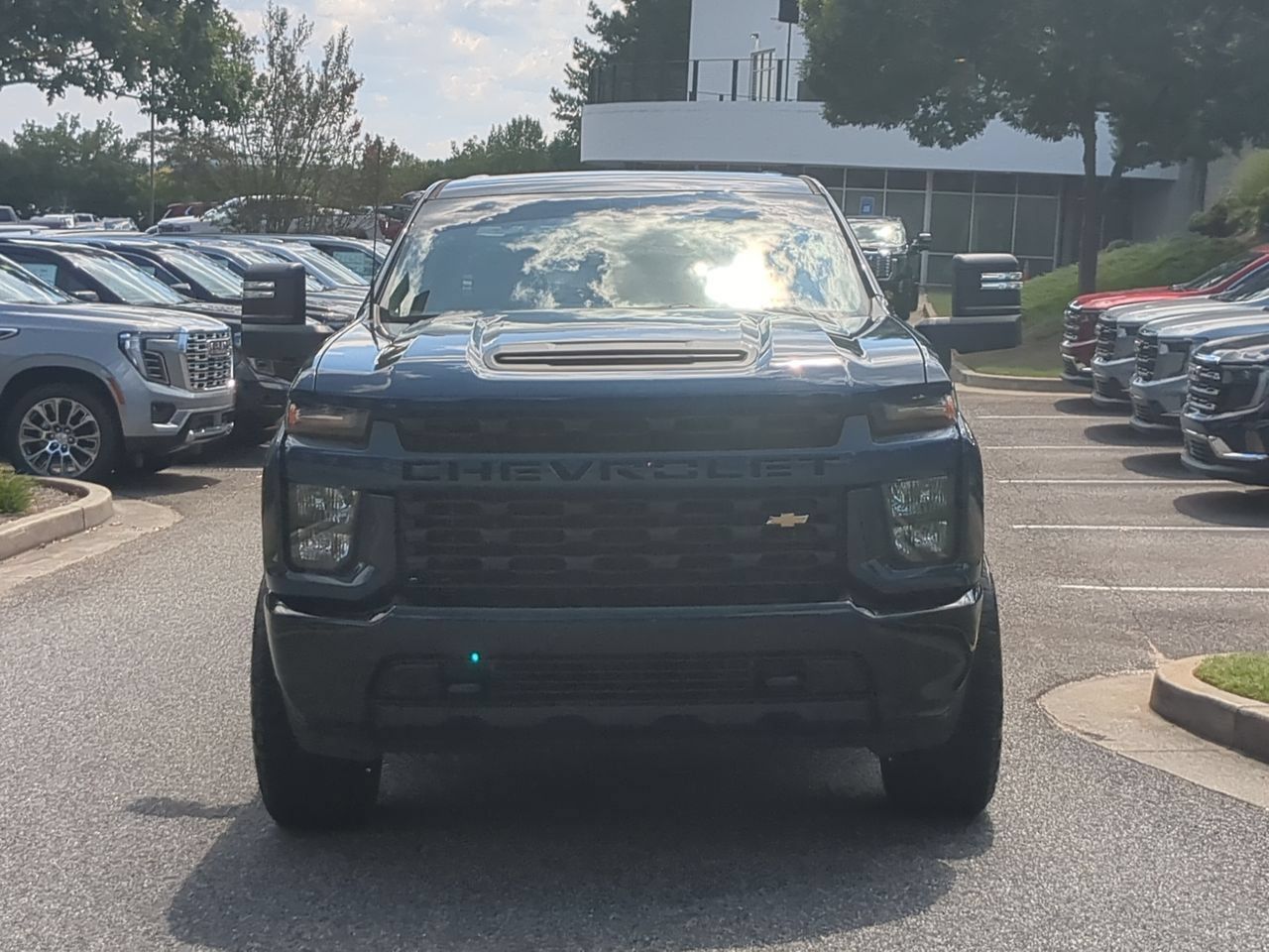 Used 2022 Chevrolet Silverado 2500 Custom w/ Custom Convenience Package AWD/4WD image 3
