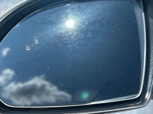 Used 2020 Kia Optima LX image 17