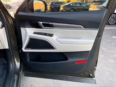 Used 2020 Kia Telluride SX image 25